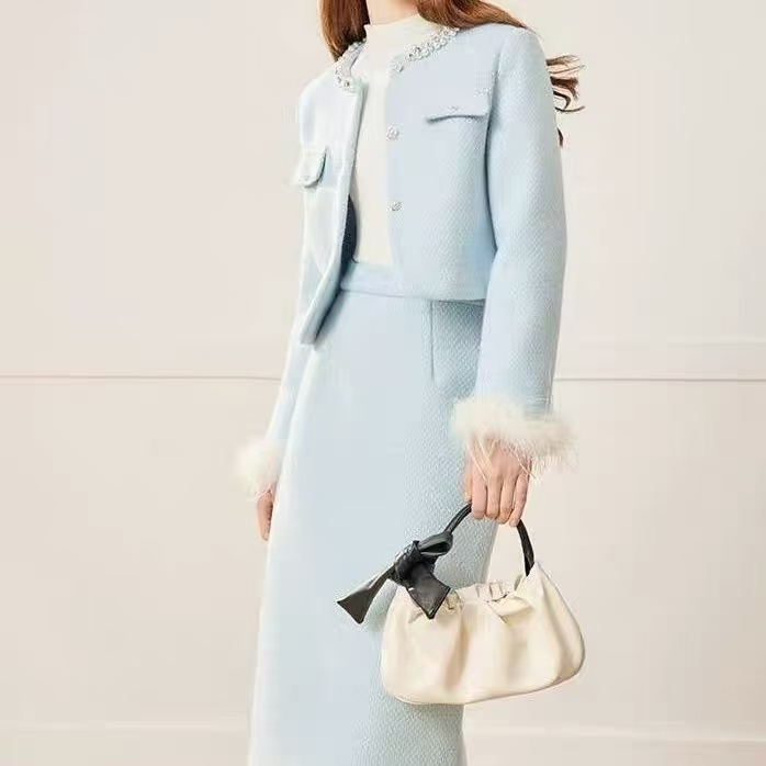 女士两件套装小香风