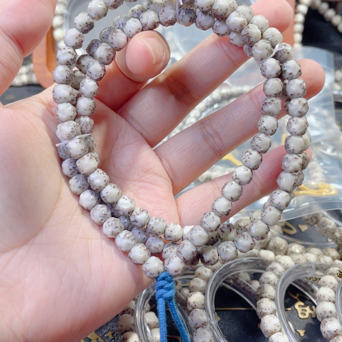 星月菩提手串洛*焾星月