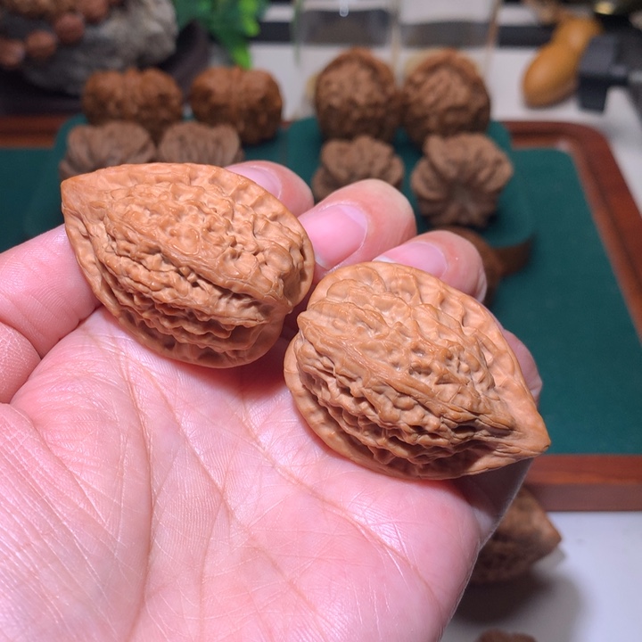 把件文玩核桃长治鸡心