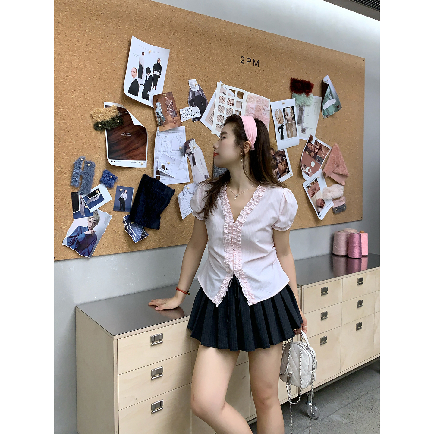 米米子“出格漫画腿”灰色条蝴蝶结纹系带百褶裙时尚夏季新款裙子女