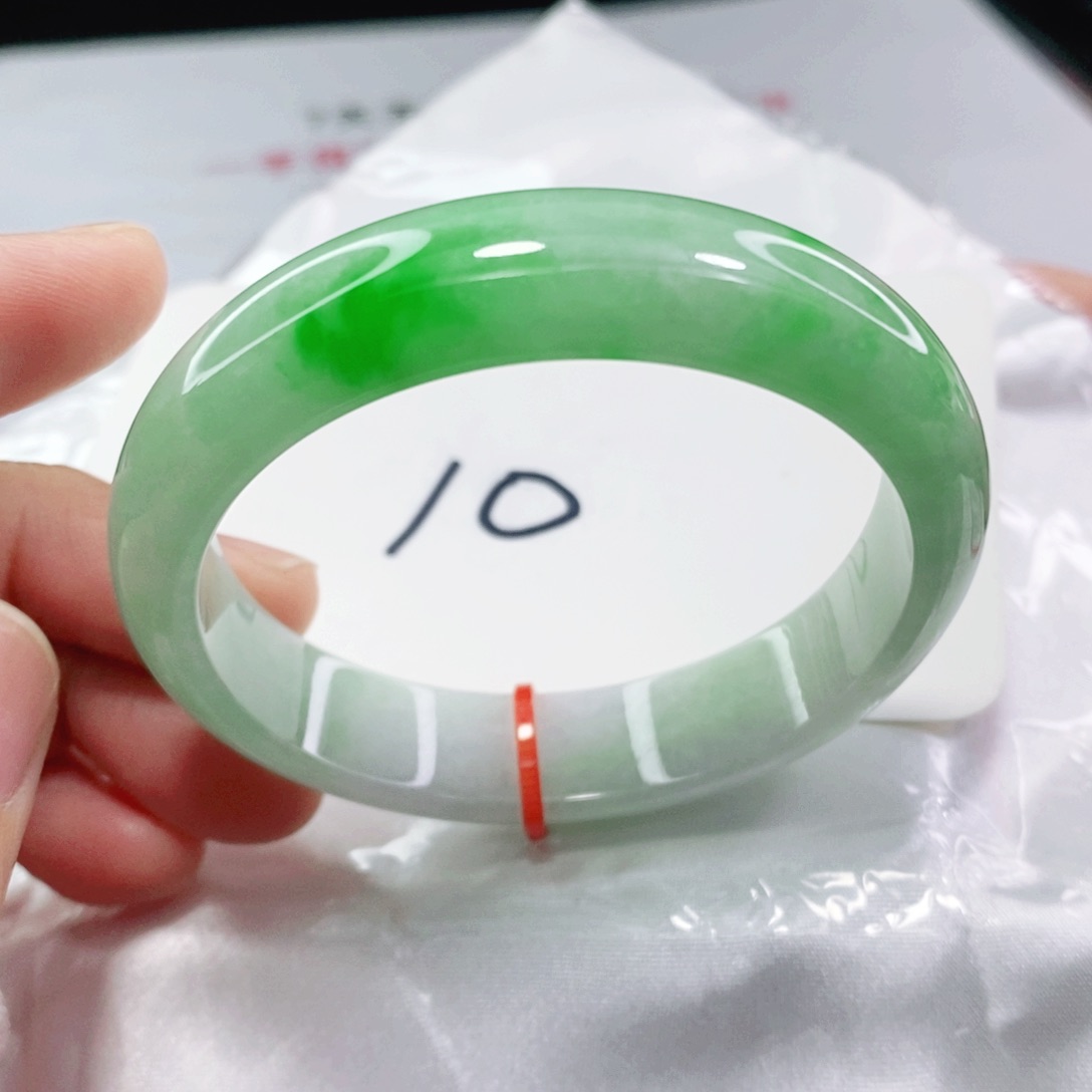 翡翠手镯未镶嵌54.5圈口