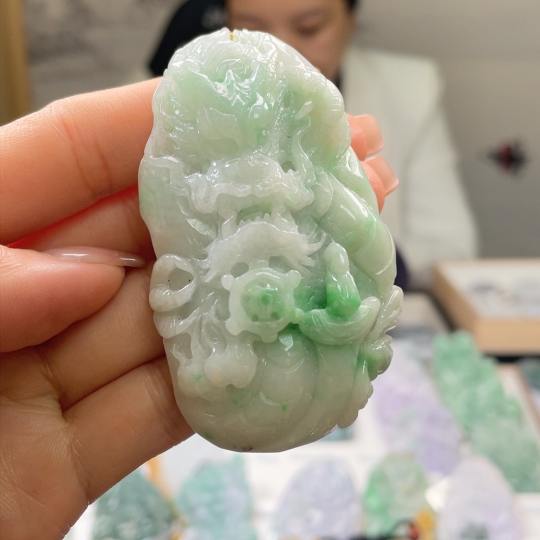 翡翠吊坠(不含链)未镶嵌