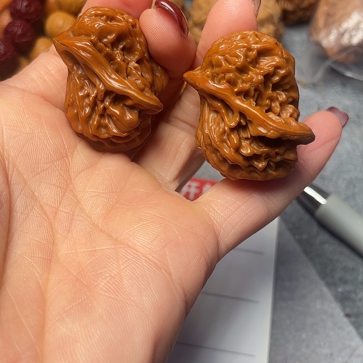 文玩核桃吊坠鸟儿