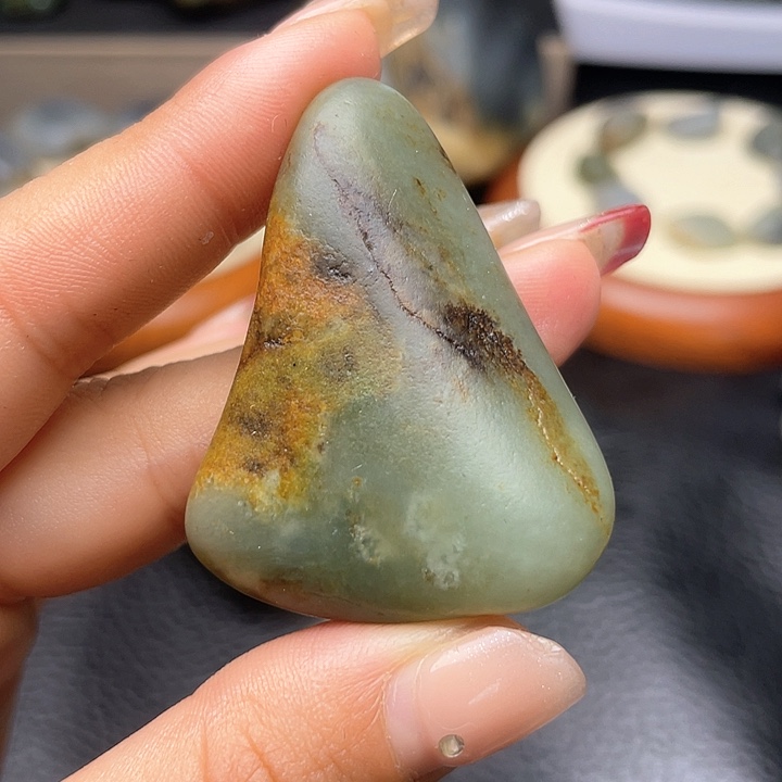 和田玉颈饰未镶嵌44