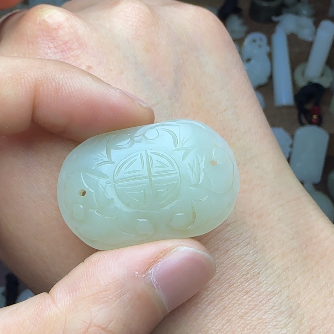 和田玉未镶嵌挂件帽正