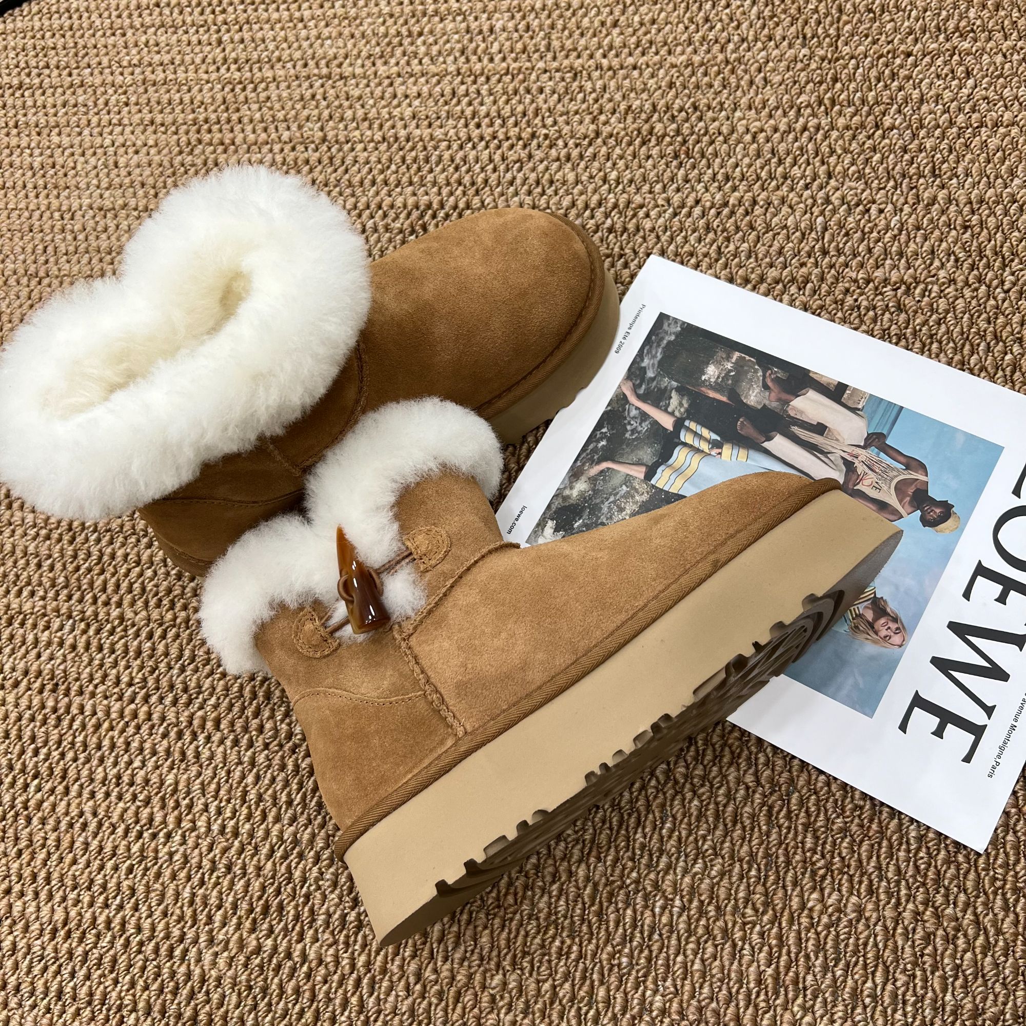 【牛角扣】厚底百搭羊皮毛一体保暖雪地靴中筒加绒冬季