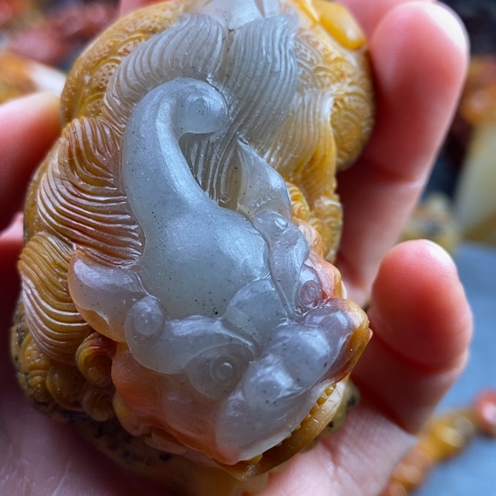 石英质玉（黄龙玉）合金颈饰