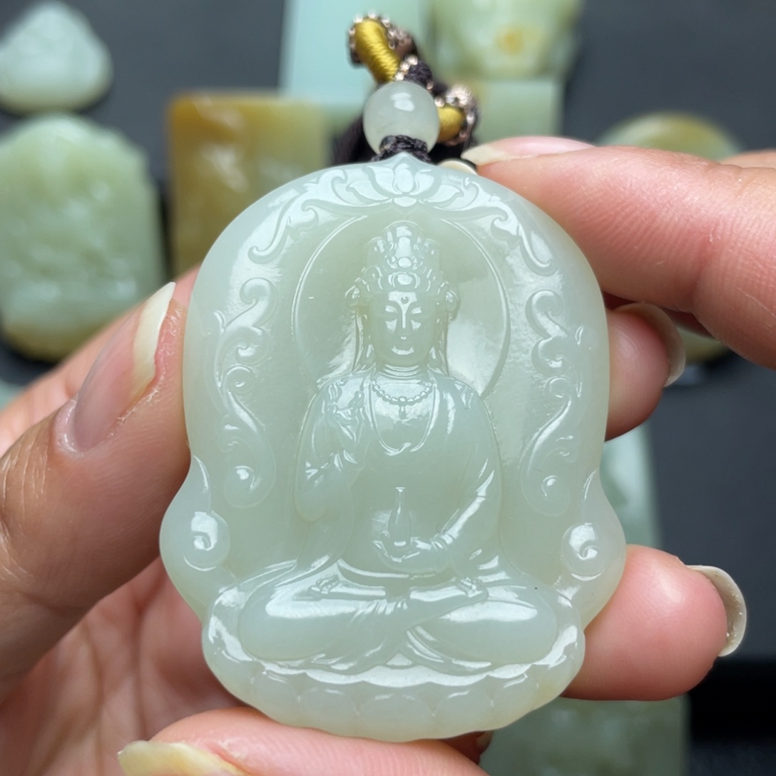 和田玉（糖玉）未镶嵌颈饰