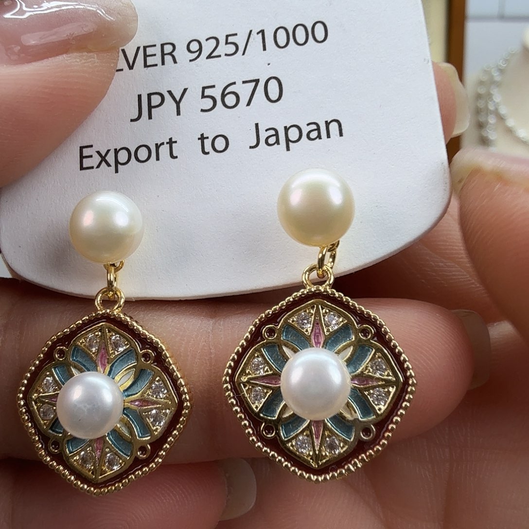 淡水珍珠耳饰未镶嵌