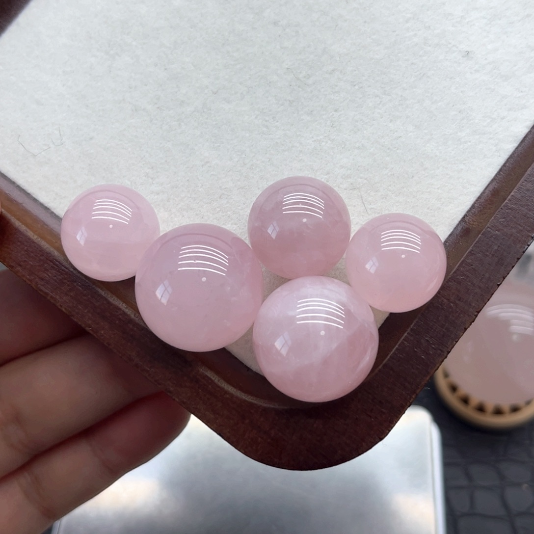 水晶未镶嵌珠宝半成品63 粉水晶球
