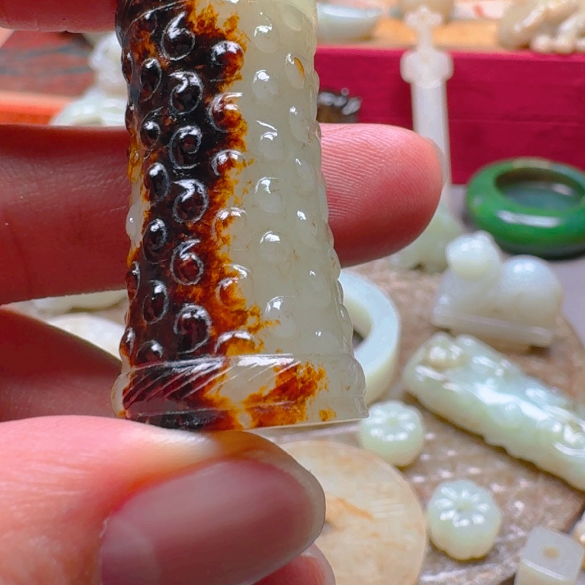 【闪购商品】和田玉车挂未镶嵌陆*