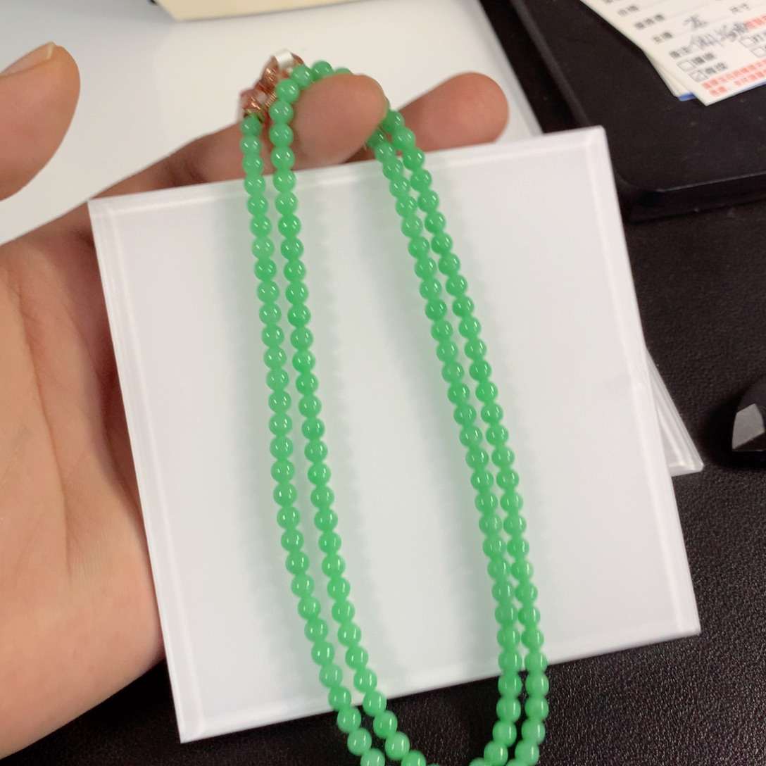 翡翠未镶嵌颈饰项链