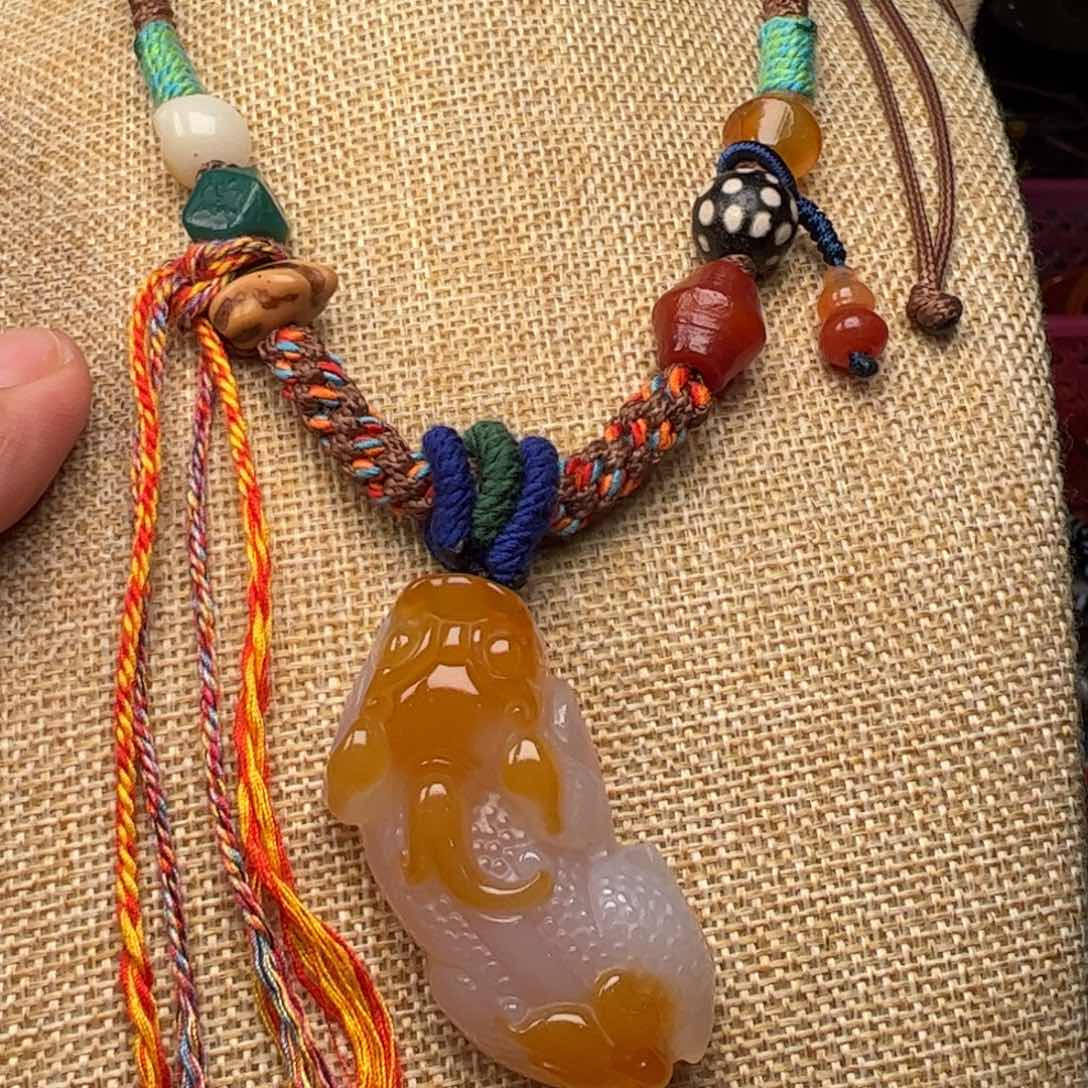 玛瑙/玉髓颈饰未镶嵌