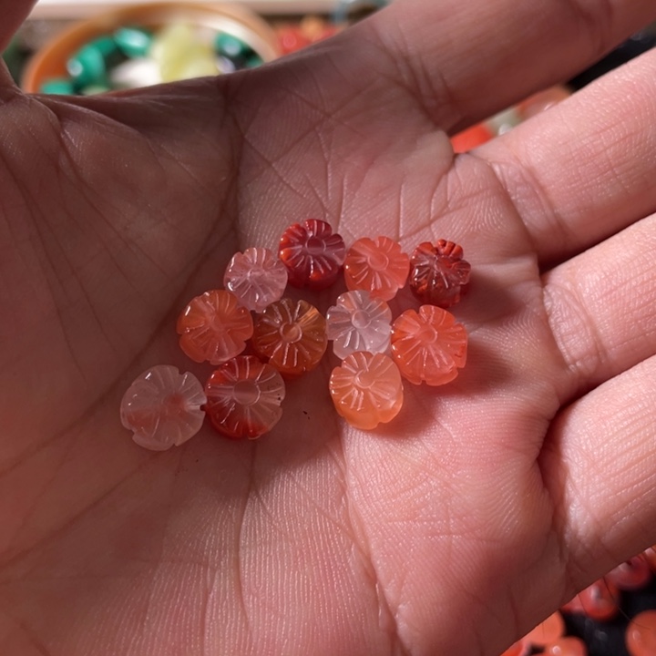 颈饰未镶嵌南红玛瑙