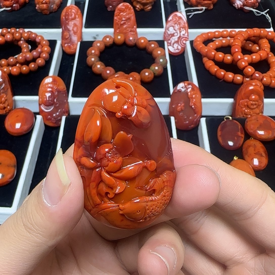 南红玛瑙未镶嵌颈饰