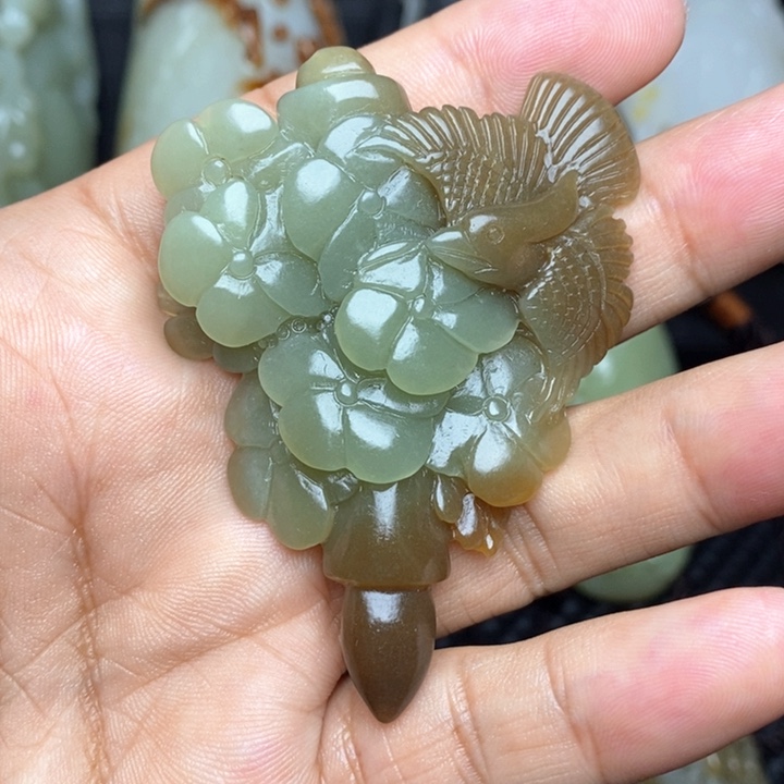 颈饰未镶嵌和田玉