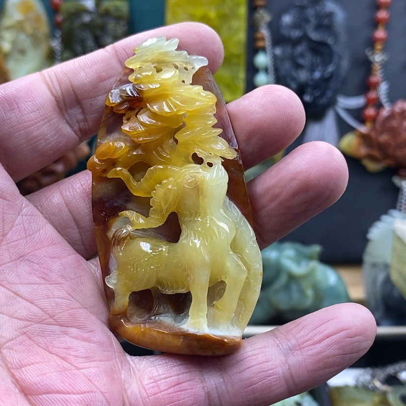 【闪购商品】未镶嵌蛇纹石玉吊坠