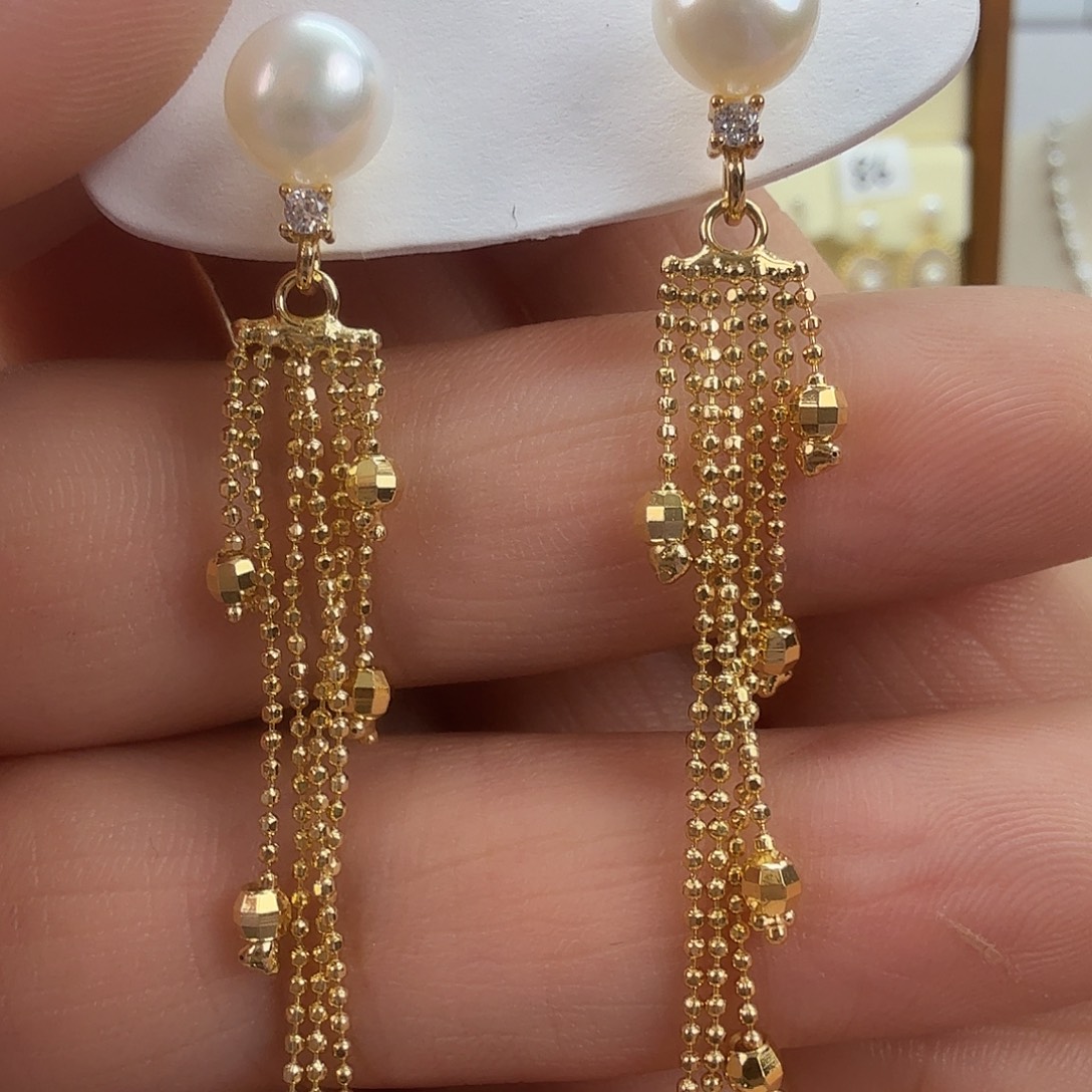 淡水珍珠未镶嵌耳饰