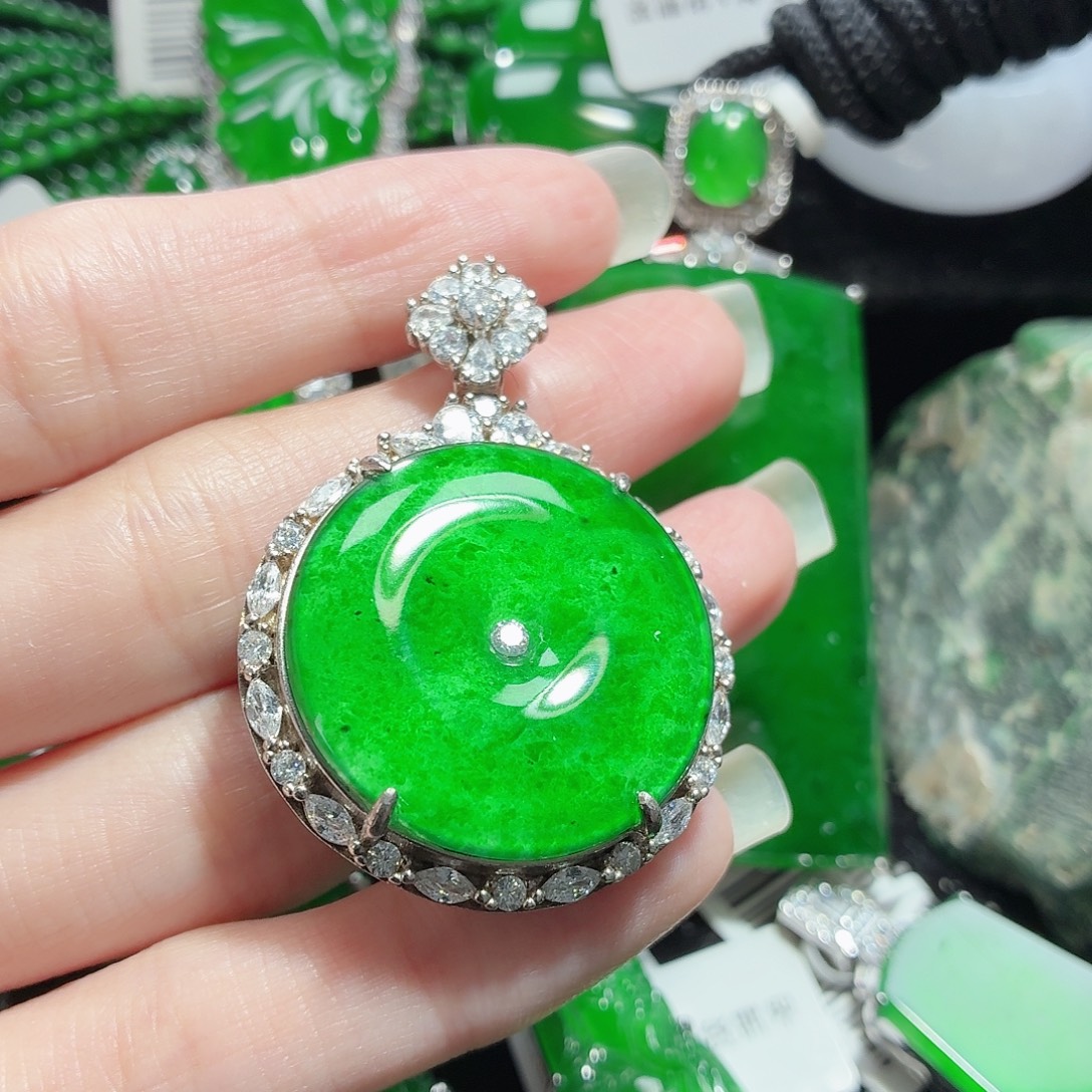 翡翠银S925镶嵌颈饰
