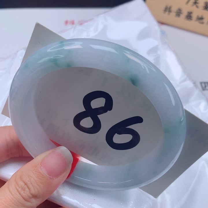 翡翠手镯未镶嵌高货微瑕
