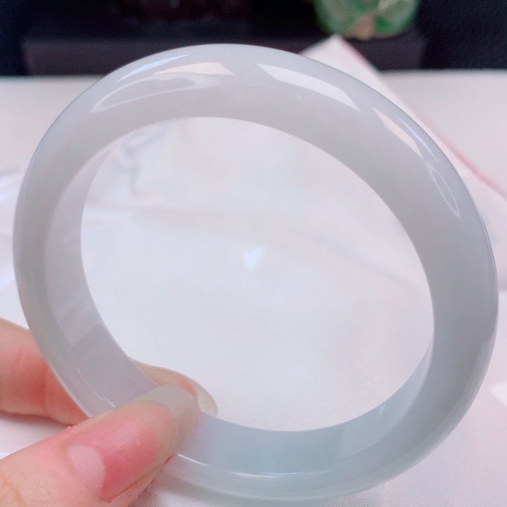 翡翠未镶嵌手镯56圈