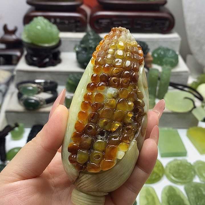 蛇纹石玉未镶嵌手把件