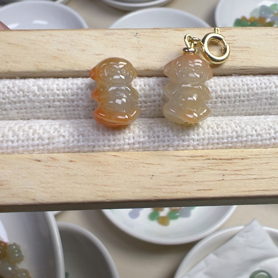 翡翠散珠马喽一只