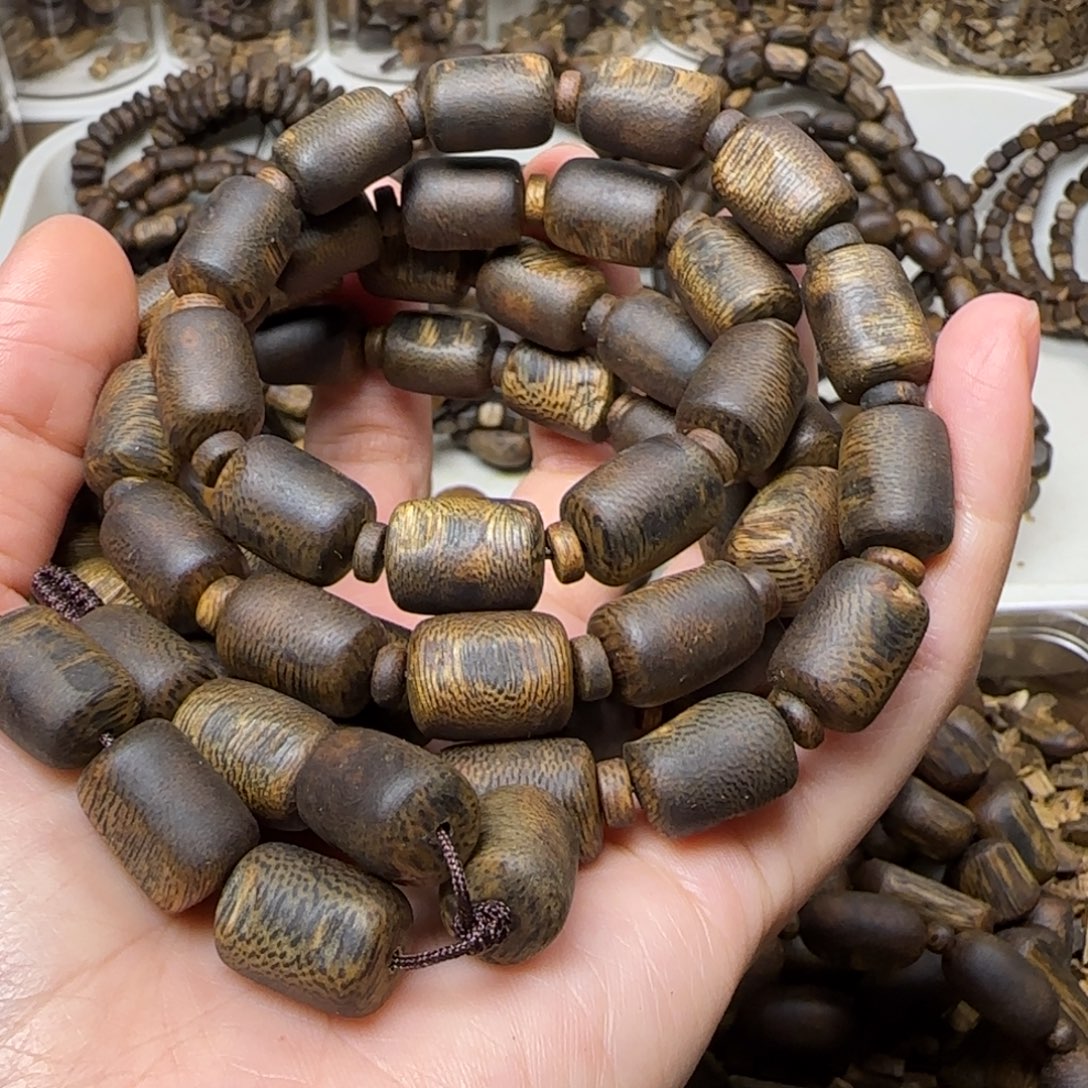 小***子沉香手串多圈高油海南虎斑紫棋60.8克板头留疤