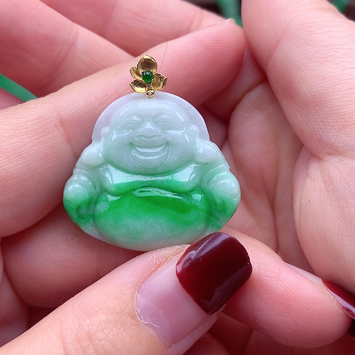 翡翠颈饰18K金镶嵌翡翠