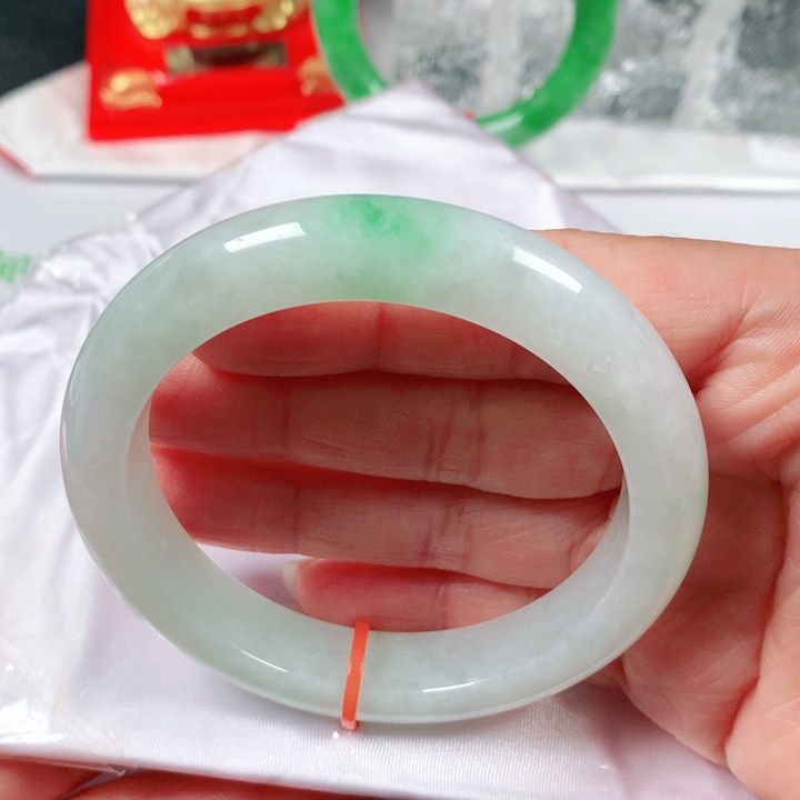 未镶嵌手镯翡翠香****）编号ZD1251 正圈57 福利镯