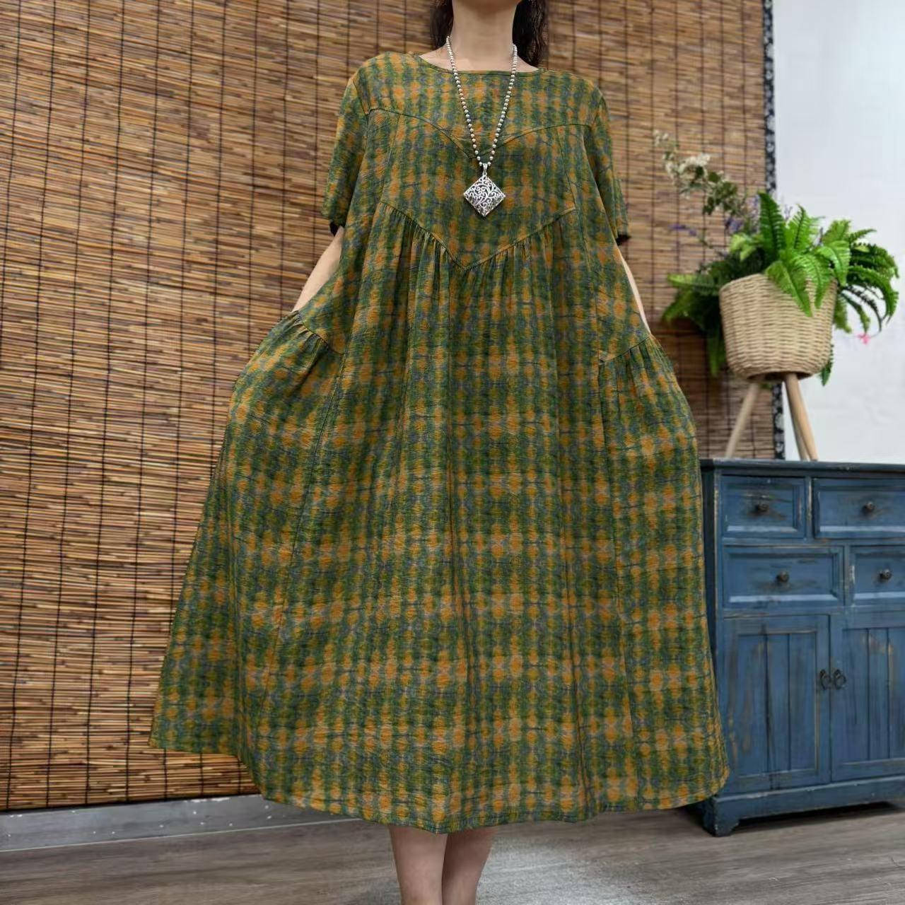 7196夏季新款倒三角优雅减龄显瘦洋气短袖连衣裙QZ