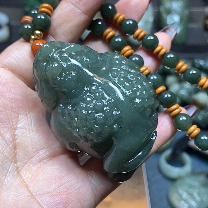 和田玉挂件未镶嵌