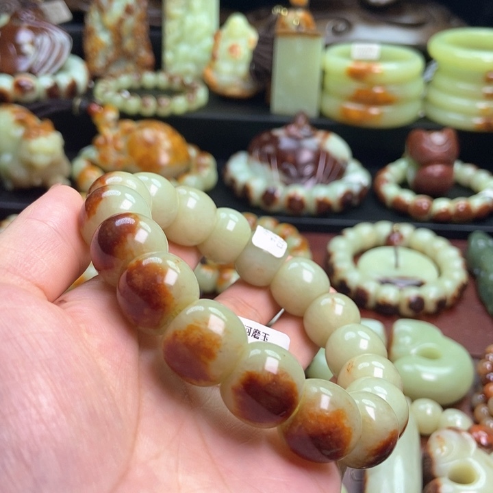 未镶嵌手链岫岩河磨玉（透闪石质玉）