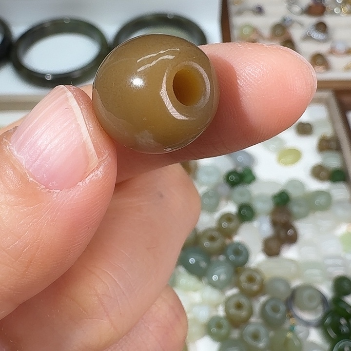 和田玉（糖玉）未镶嵌颈饰27