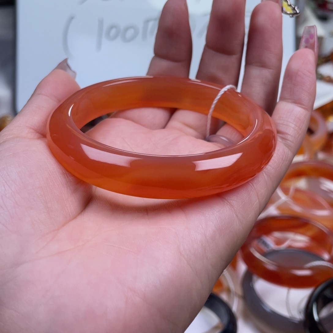 玛瑙/玉髓手镯未镶嵌