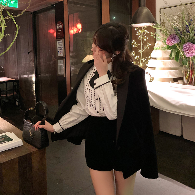 【特价】 满屏的髙级感 轻奢丝绒吸烟装外套 YW214088