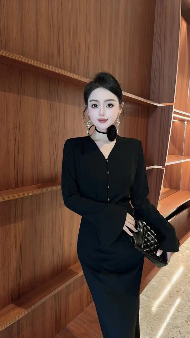 早秋新款女长袖衬衫气质桑高端时尚上衣