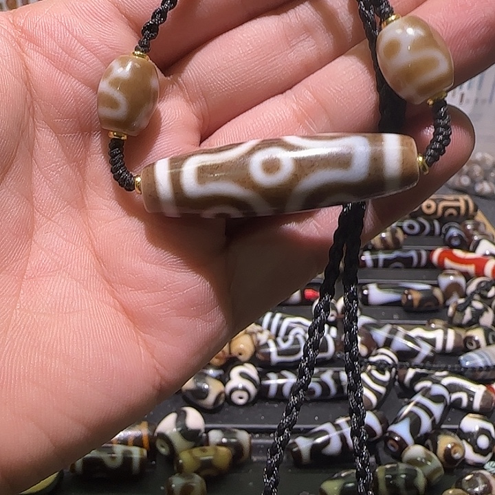 刺***冉玛瑙/玉髓未镶嵌颈饰