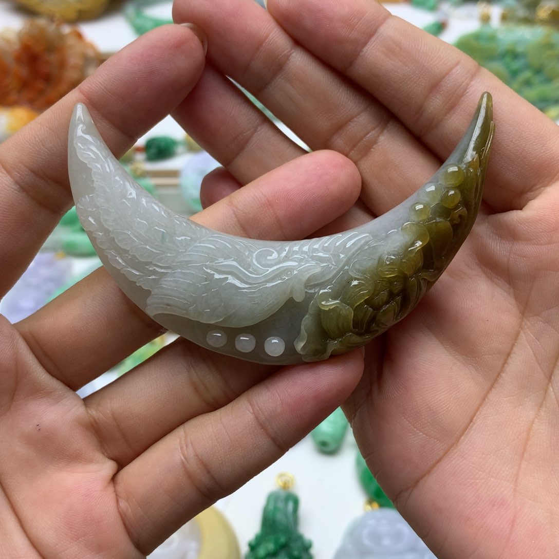 翡翠未镶嵌颈饰翡翠