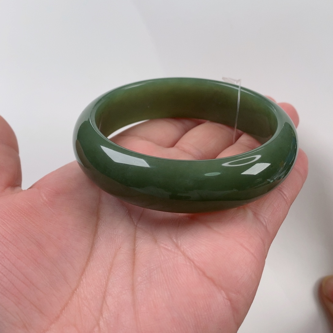 和田玉手镯未镶嵌60口径