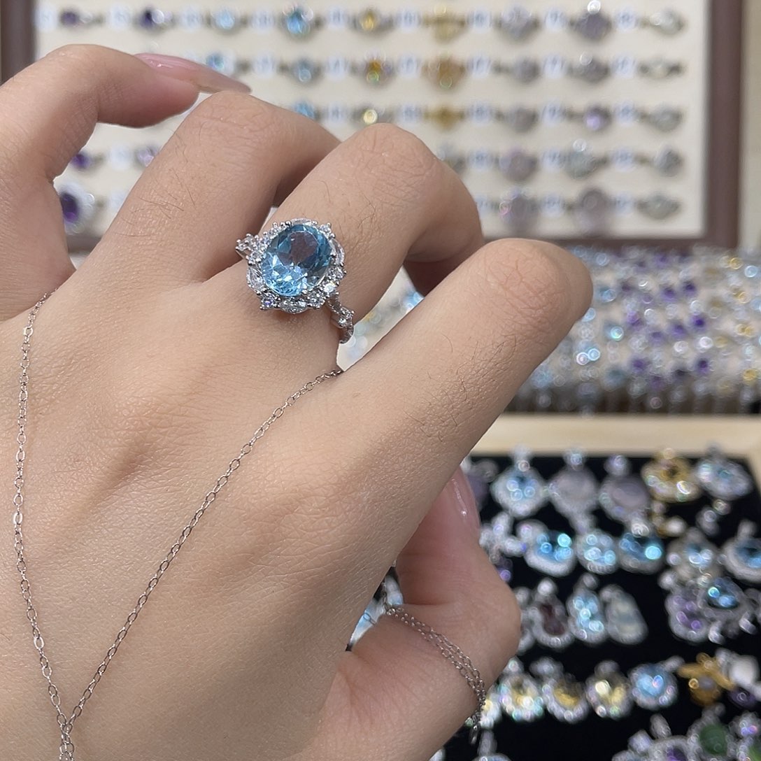 吃***枚托帕石戒指银S925镶嵌