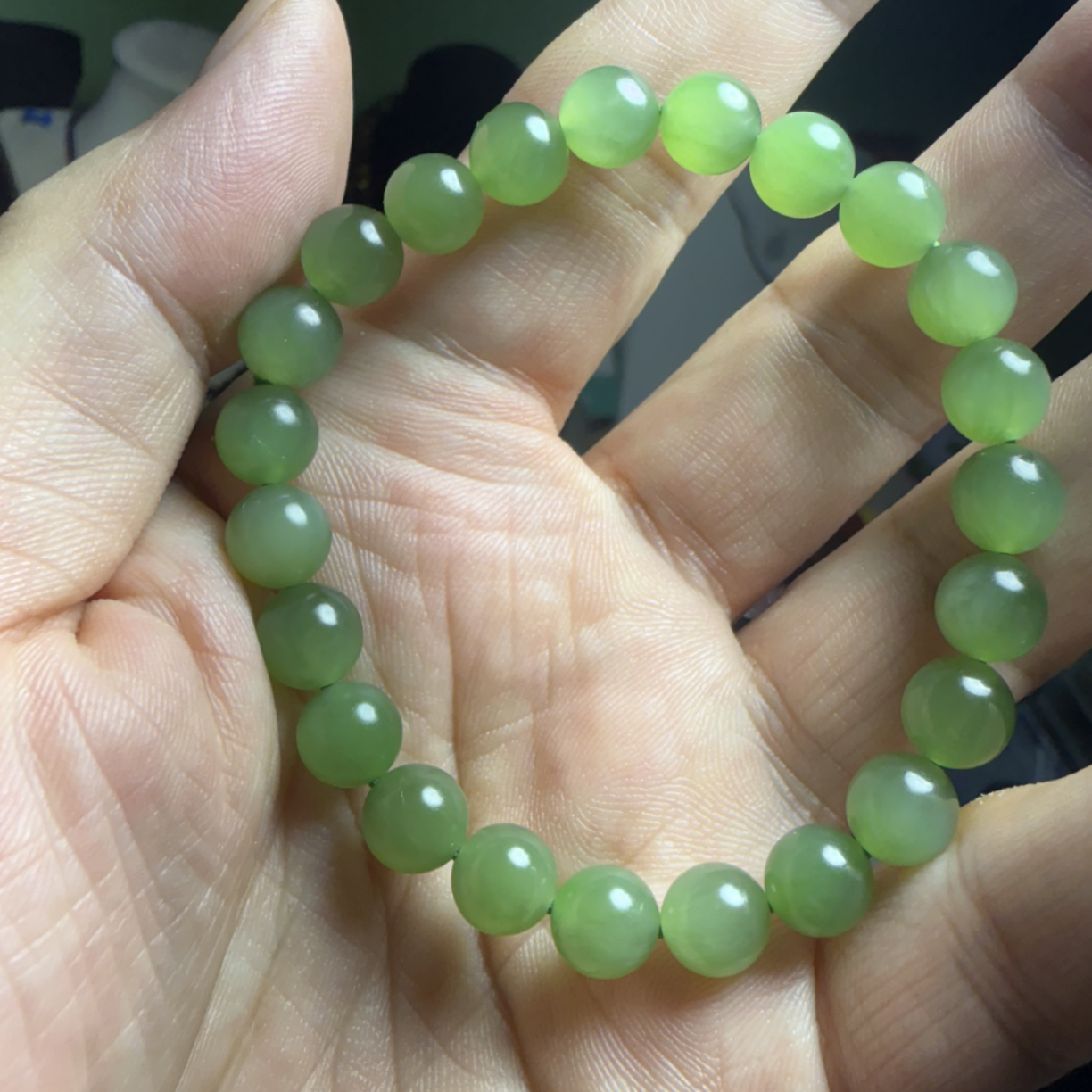 俄罗斯碧玉冰果绿卡8满色圆珠精美时尚女款手串