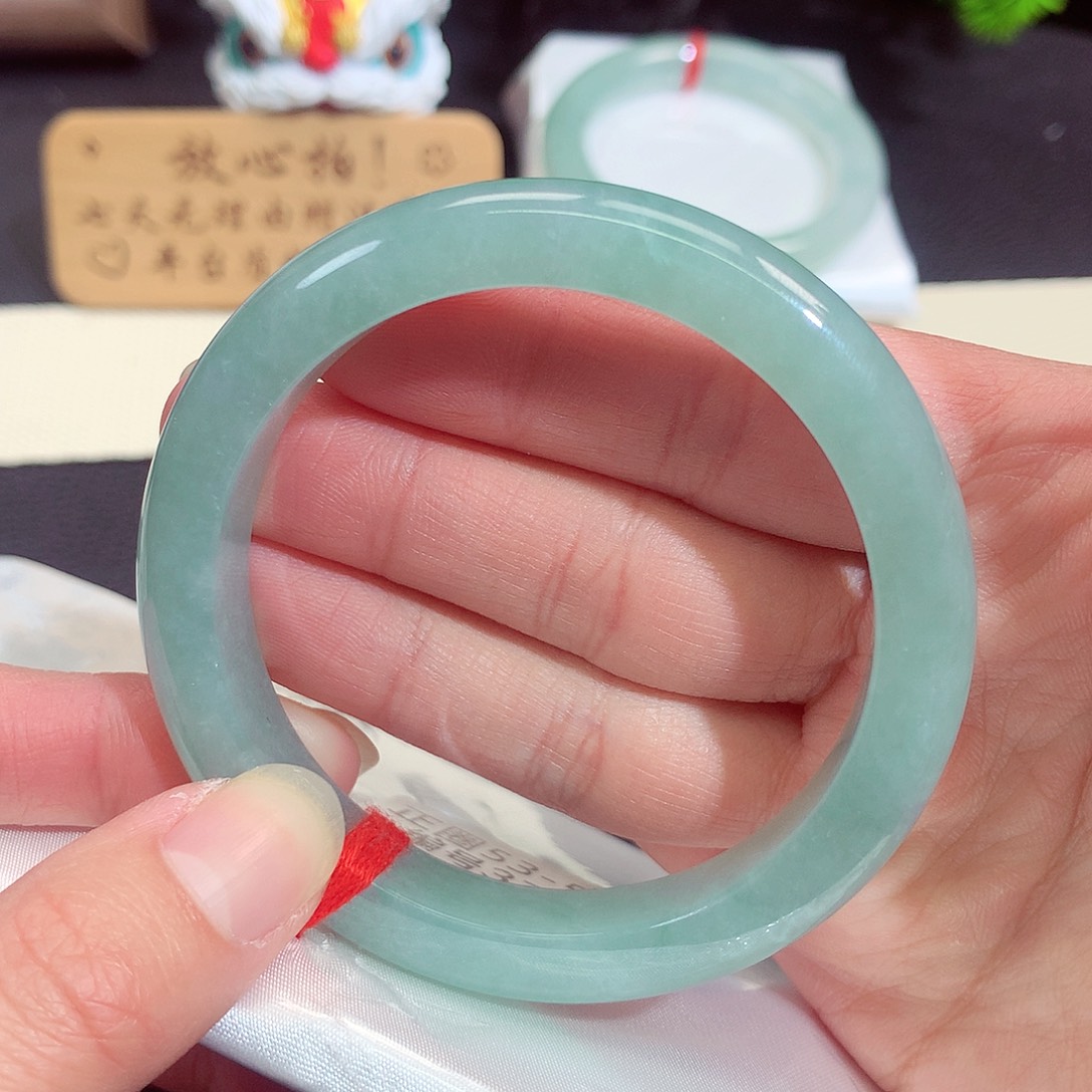 翡翠未镶嵌手镯370