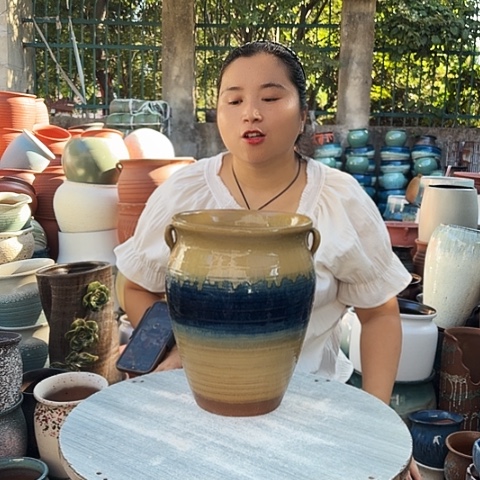 口20高27瑕疵一个盆子。