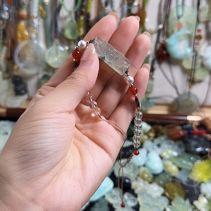 蛇纹石玉合金颈饰