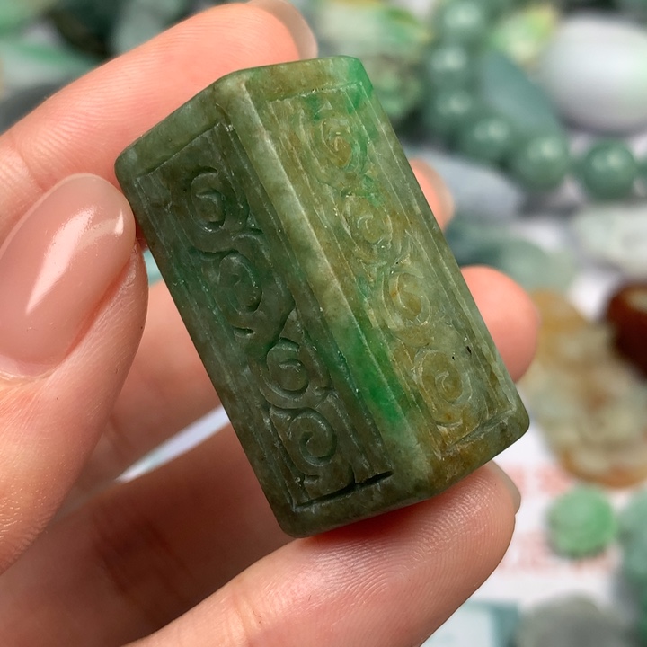 定制翡翠未镶嵌翡翠