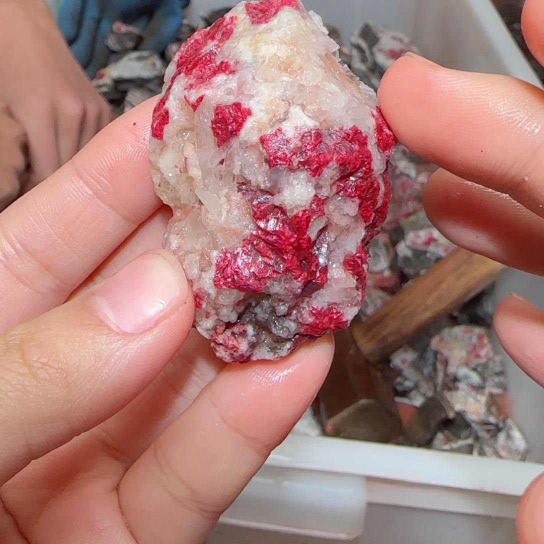 天然辰砂朱砂毛石头21