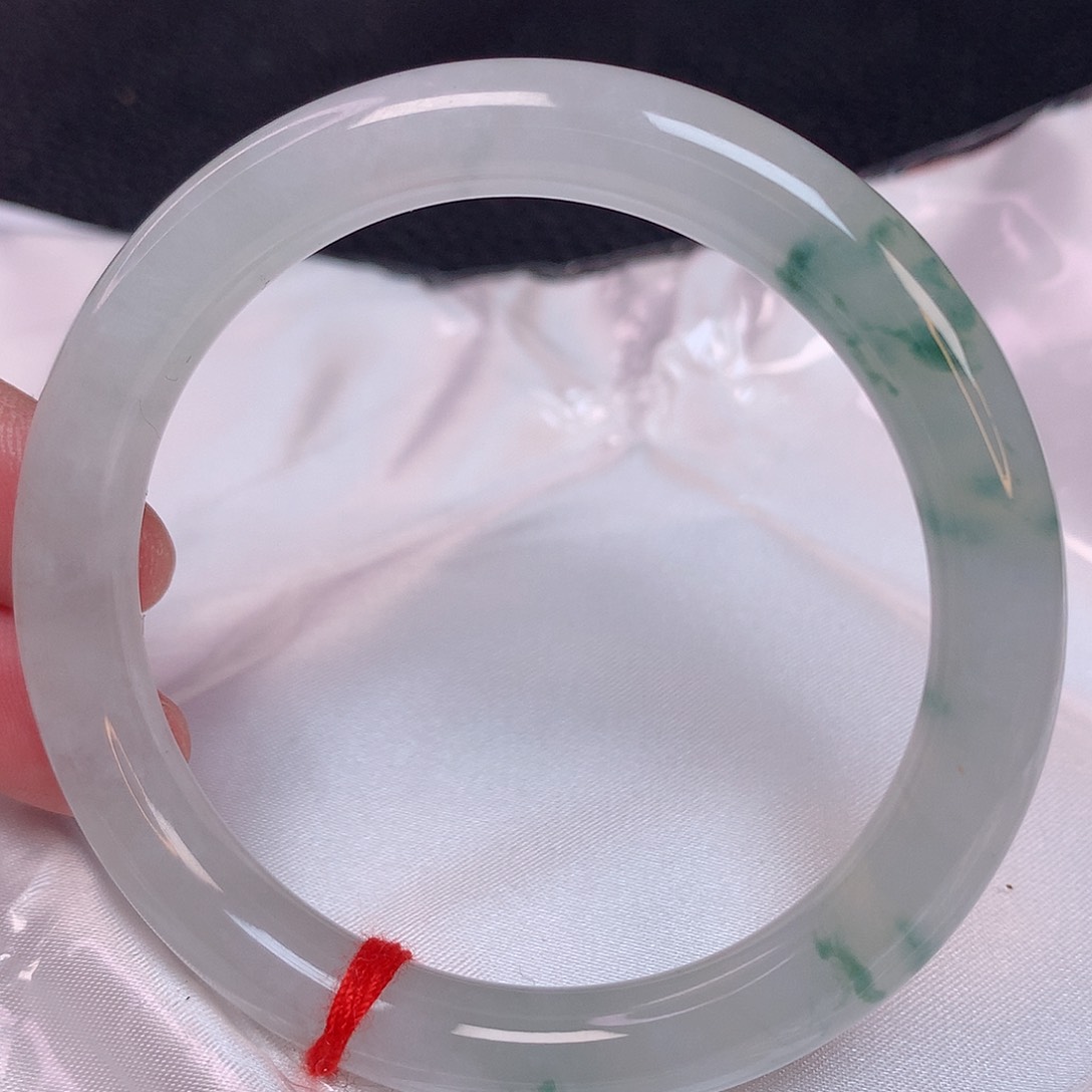 翡翠手镯未镶嵌53+ 翡翠手镯