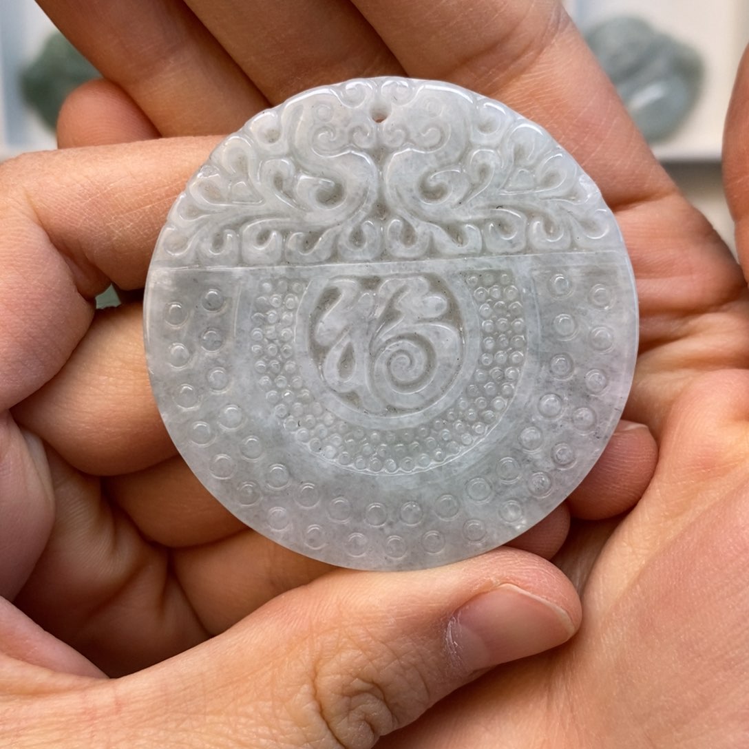 翡翠颈饰未镶嵌福