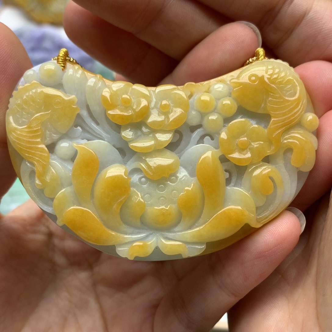 翡翠未镶嵌颈饰翡翠